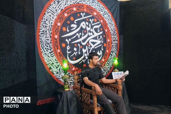 سوگواری شب‌های محرم در مسجد باقرآباد شیراز