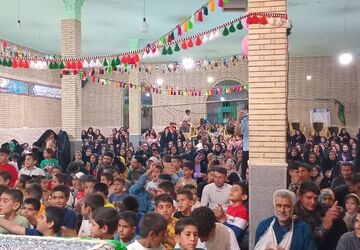 ویژه برنامه ولادت امام رضا (ع) در روستایِ رفن