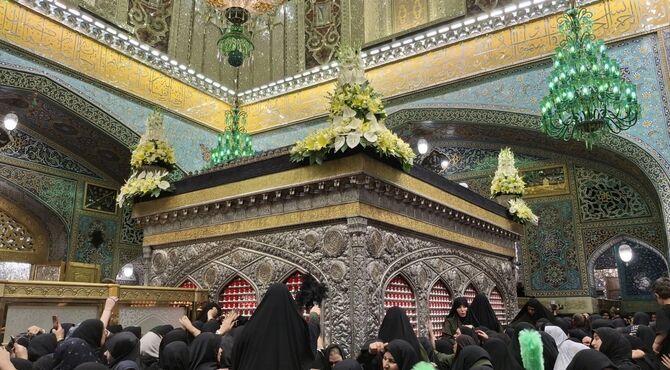 آستان مطهر رضوی، غرق در شکوه سوگ و ارادت؛ روایت حرم ثامن الائمه(ع) همزمان با شهادت ایشان