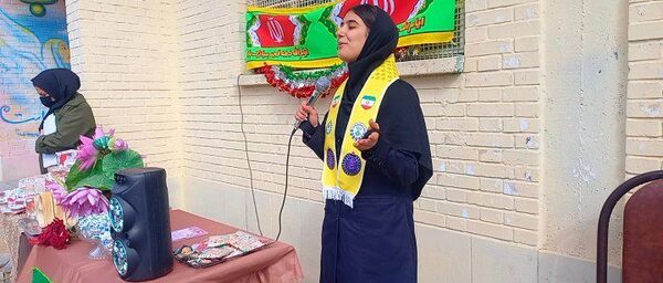 گرامیداشت یوم الله ۲۲بهمن ماه و دهه فجر در دبیرستان حضرت فاطمه(س) شهر بار نیشابور 
