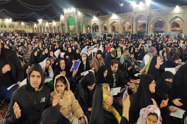 مراسم سومین شب قدر در بارگاه  ملکوتی حضرت امام رضا(ع)