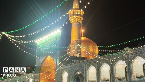 قاب های ماندگار از حرم امام رئوف در ایام دهه کرامت