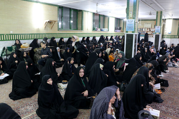 یادواره شهدای محله کوی «رهبر» در قم