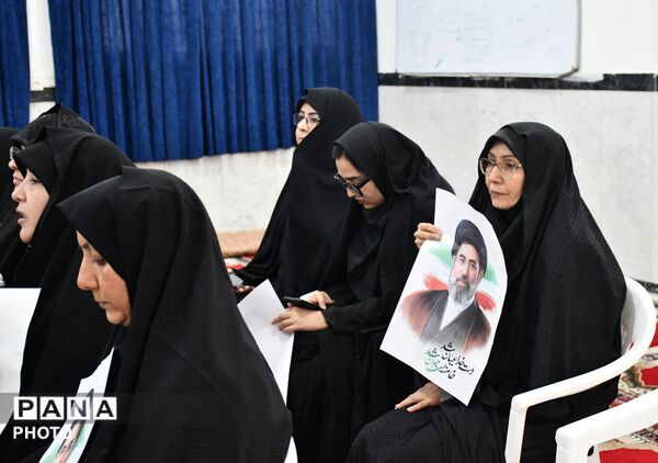 بیعت فرهنگیان آموزش و پرورش مه ولات با رهبر جمهوری اسلامی ایران