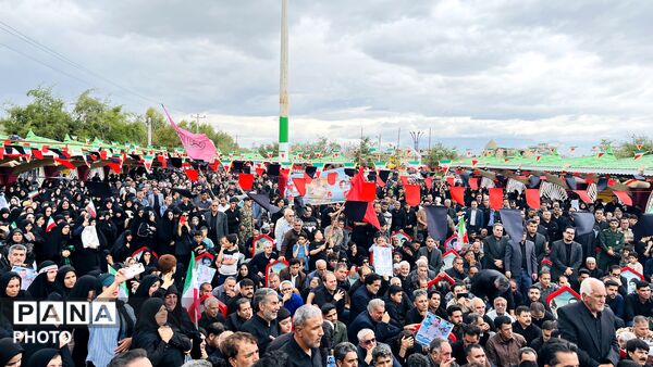 تشییع پیکر شهید ناو دنا «حاج اصغر مسلمی مهنی» در جیرفت