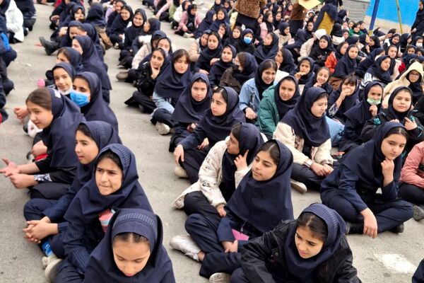 جشن ولادت منجی، در مدرسه مریم بهارستان دو