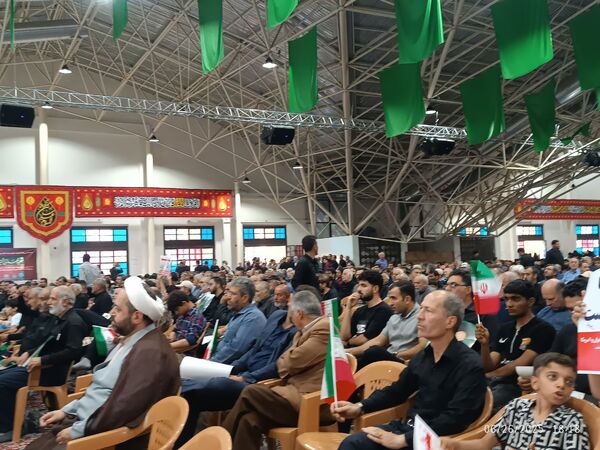 مراسم بزرگداشت شهدای حملات تروریستی رژیم صهیونسیتی در گلستان شهدای اصفهان 