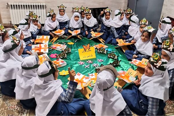 جشن قرآن کلاس اولی‌های مدرسه قمصری دوره اول ورامین