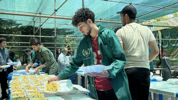 سفره غذای ۴۰ هزار نفری عید غدیر در مشهد برپا شد