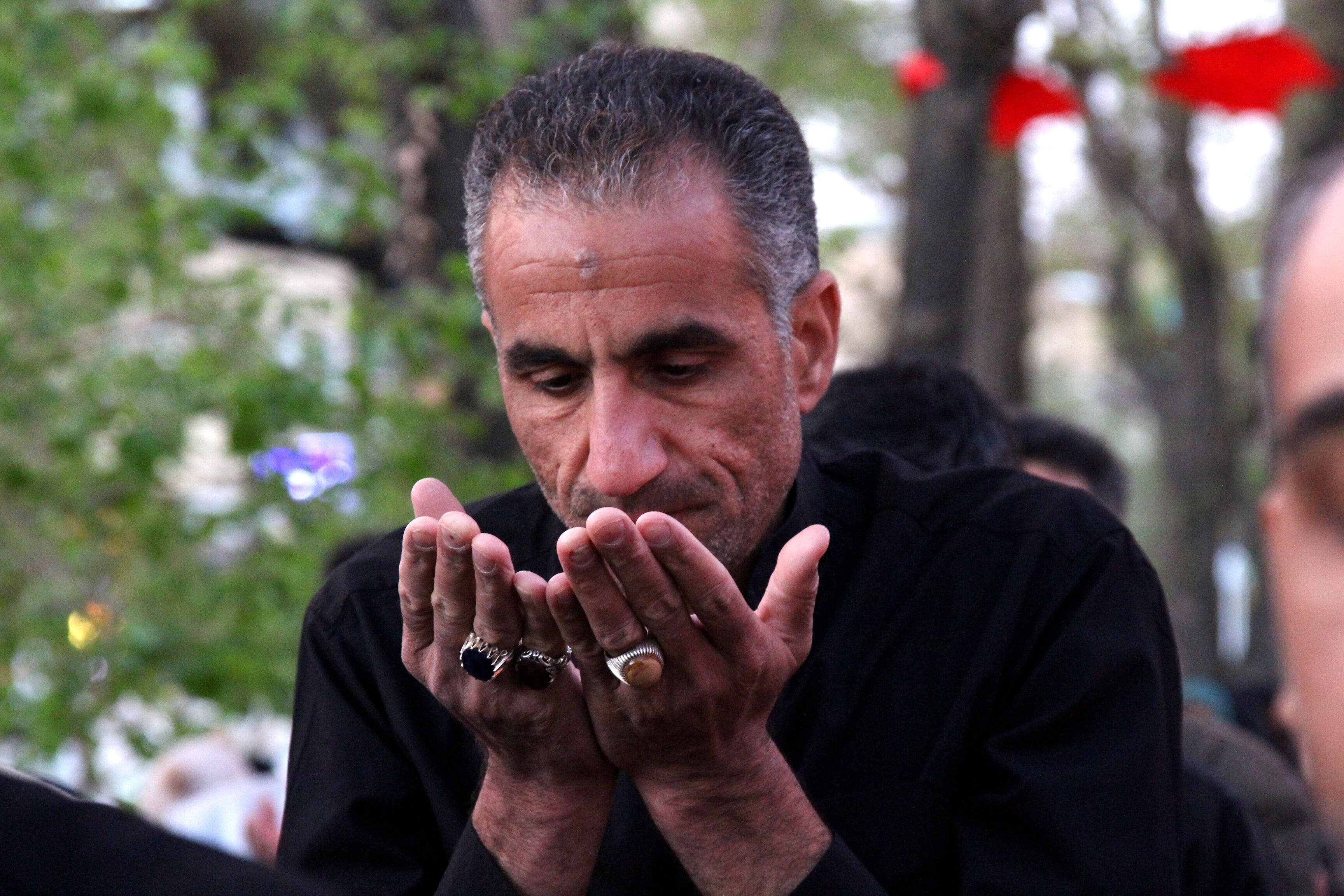 لحظه تحویل سال در پارک دفاع مقدس یزد