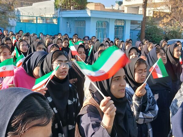 افتتاحیه طرح همیاران معلم در دبیرستان دخترانه فاطمیه