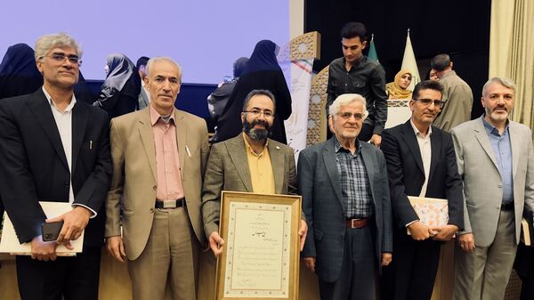 بزرگداشت‌ هفته پیوند و تجلیل از انجمن‌های اولیا و مربیان برتر استان مرکزی در سطح کشور