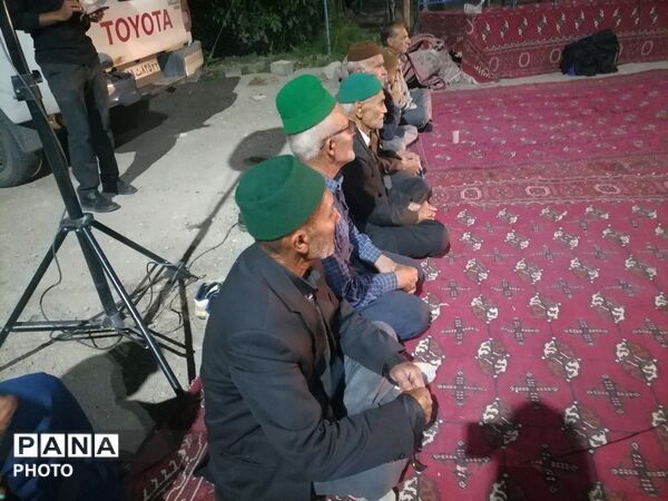 اجتماعات شبانه در حسینیه شهدای شهر بار نیشابور  
