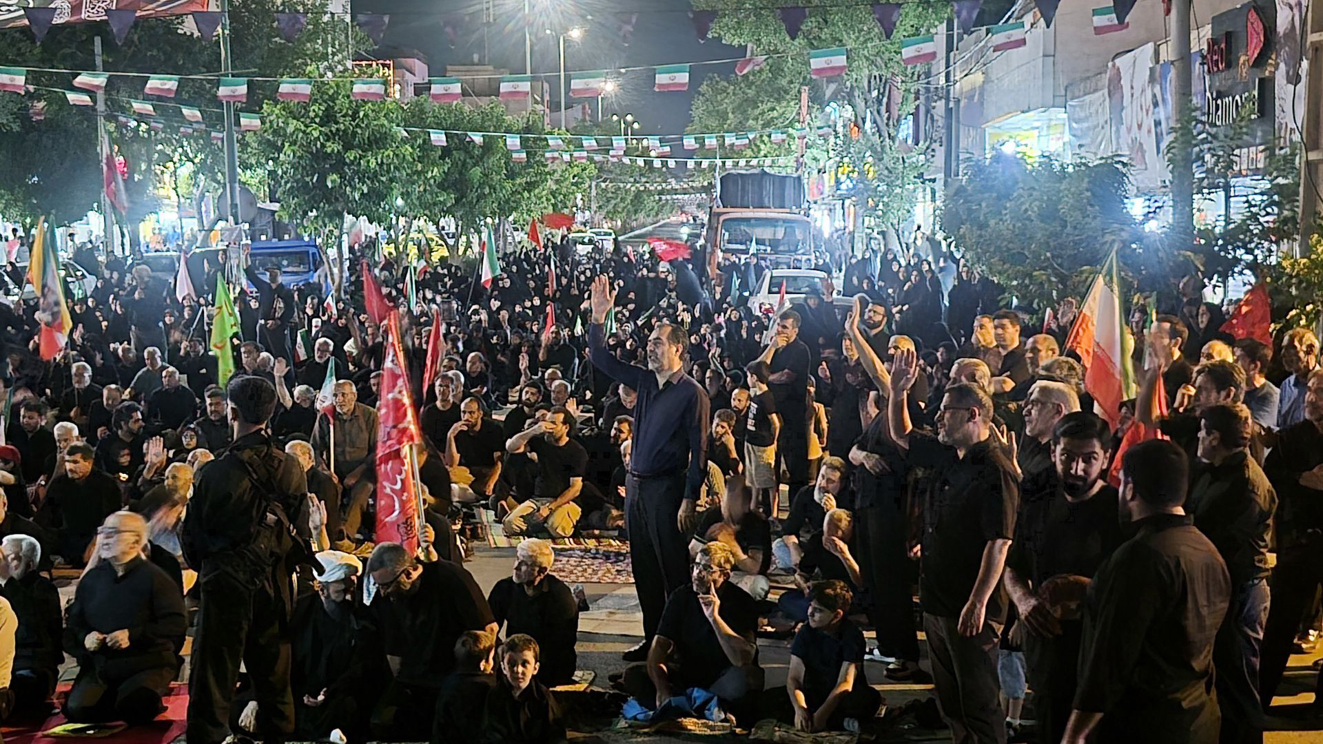 ندای لبیک از صحن دل‌ها تا میدان نبرد
