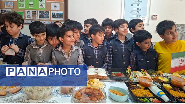 جشنواره غذای سالم در دبستان پسرانه فرهنگیان ۱