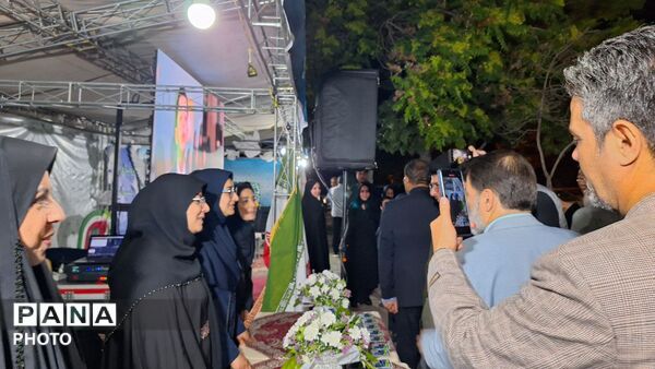 حضور فرماندار مشهد در جشن عید غدیر در میدان دانشجو