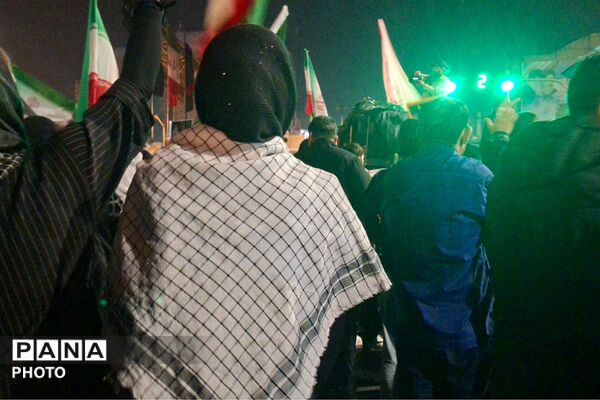 سی شب کنار هم در تجمعات خونخواهی رهبر شهید