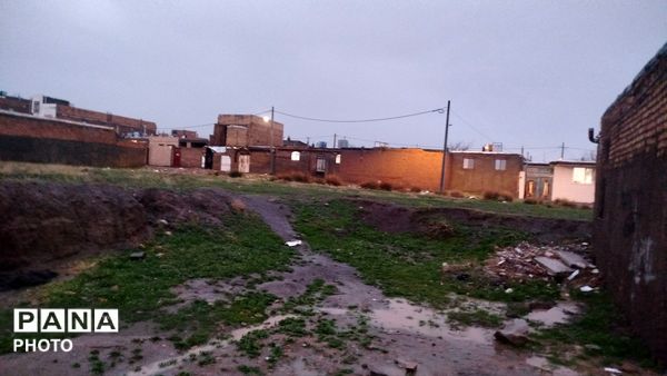 بارش باران بهاری در شهرستان نیشابور  