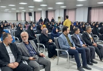 برگزاری همایش معلم تسهیل‌گر در قائمشهر