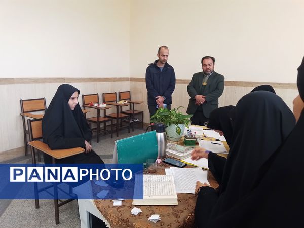 مسابقات قرآن و عترت متوسطه دوم در شهرستان کاشمر 