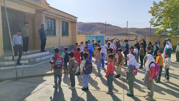 حضور دانش‌آموزان ابتدایی در استان خراسان شمالی 