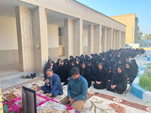 آغاز روز دانش‌آموزان رودخانه با قرائت زیارت عاشورا