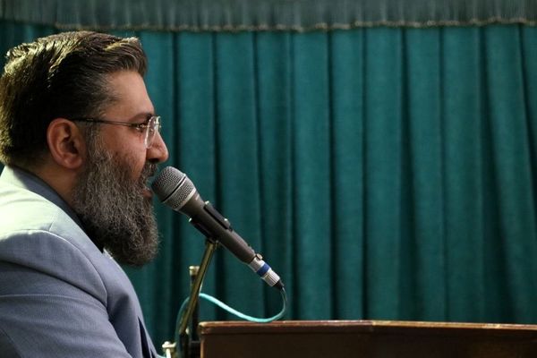 برگزاری مراسم سالگرد ارتحال امام خمینی(ره) و یادبود شهدای خدمت با حضور فرهنگیان شهرستان ری