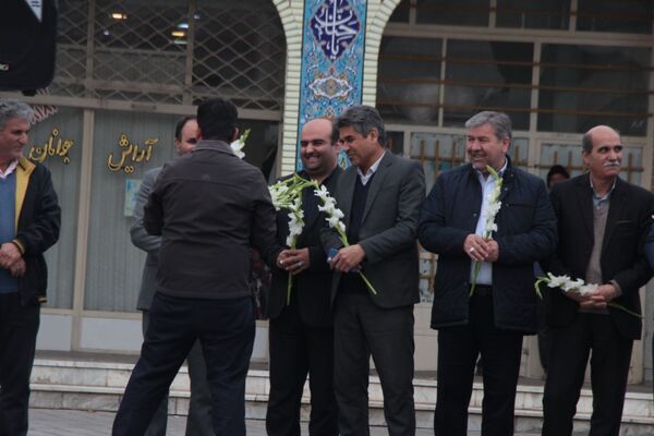 استقبال از  استاندار خراسان رضوی در گلزار شهدای گمنام 