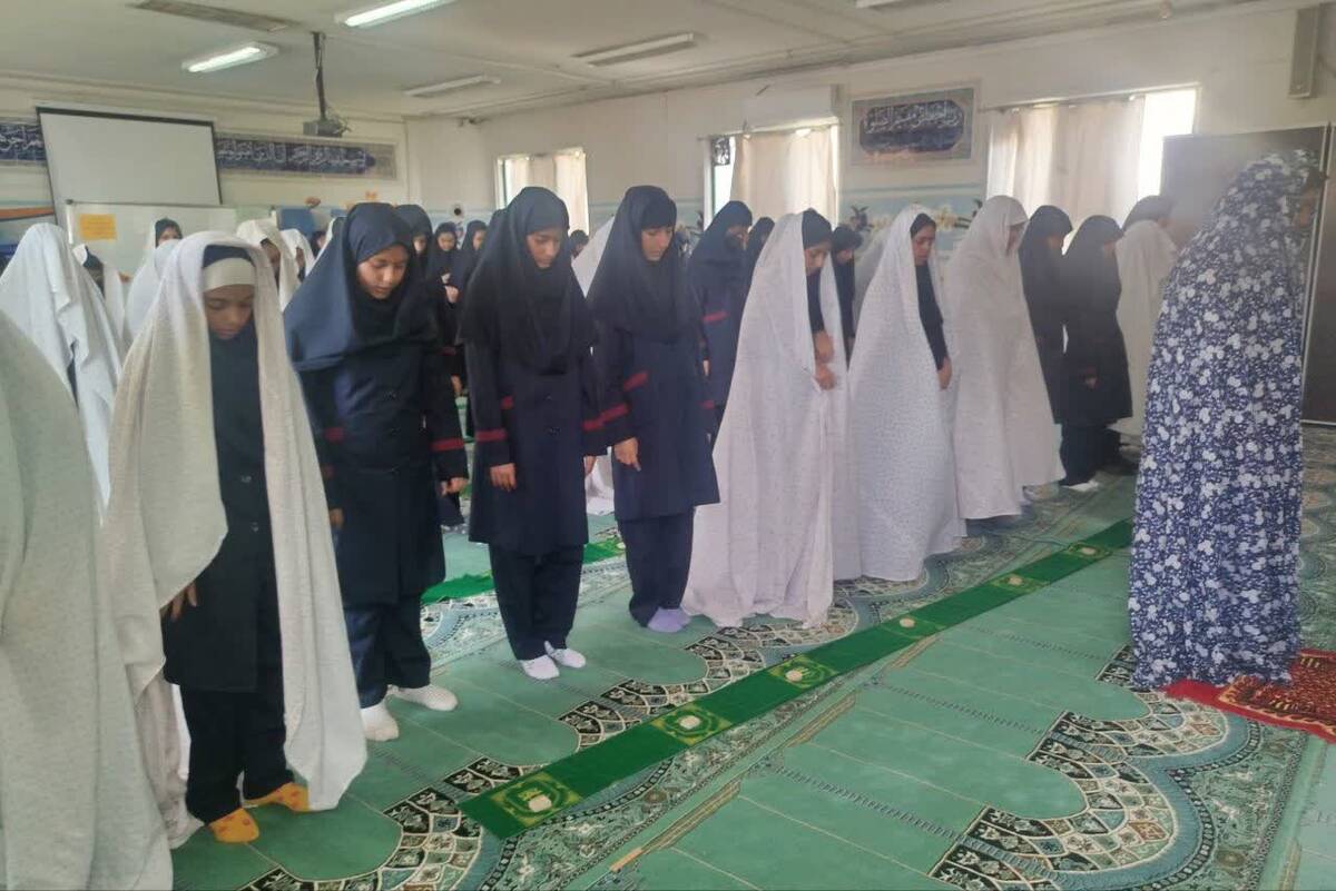 نماز در آموزشگاه فرشتگان، کلید خوش شانسی روزانه