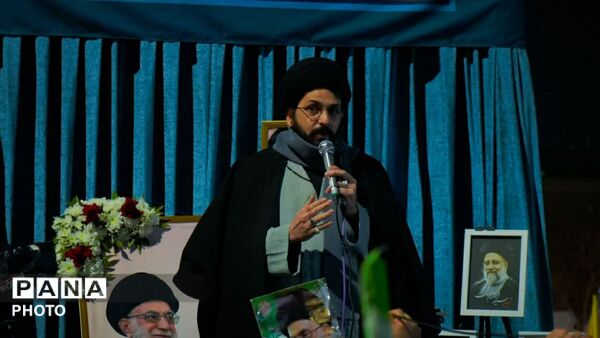 اجتماع چندهزار نفره حسینیه خیمه الانتظار در مشهد