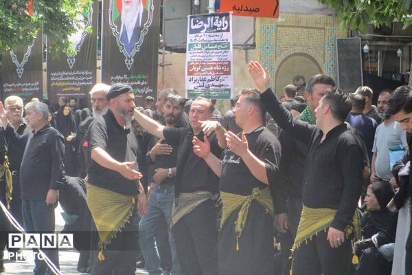 حضور میلیونی زائران در مشهد