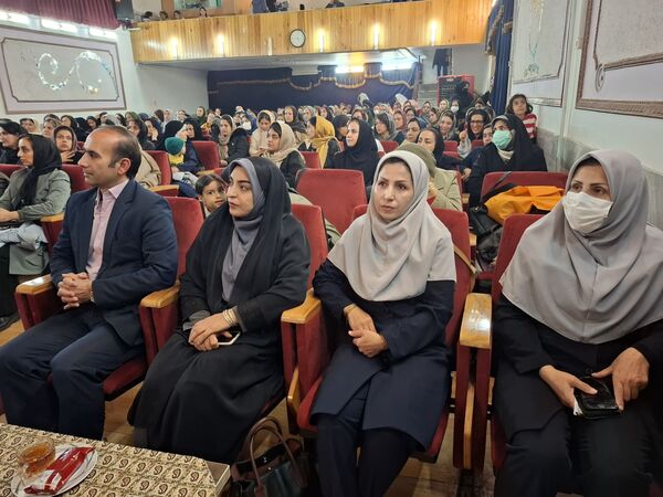 گرامیداشت روز مادر مدرسه دخترانه ۱۷ شهریور 