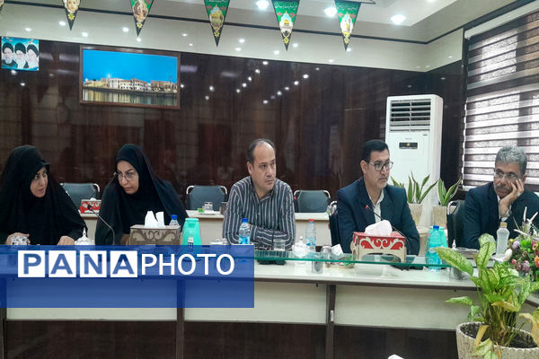 نشست ستاد استانی انتخابات دوازدهمین دوره مجلس دانش‌آموزی استان بوشهر