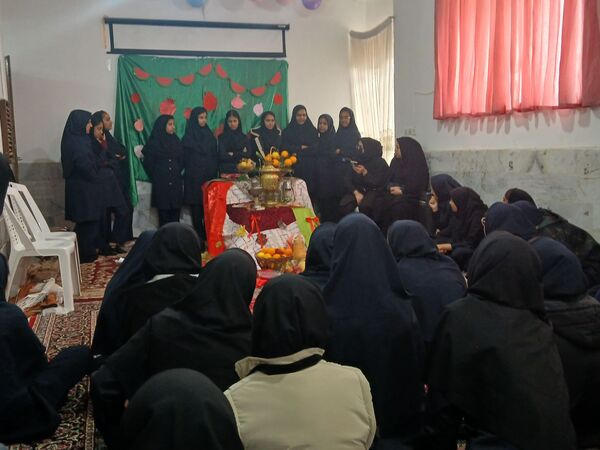 بزرگداشت شب یلدا  در آموزشگاه مرحوم صفری شهرستان خلیل آباد 