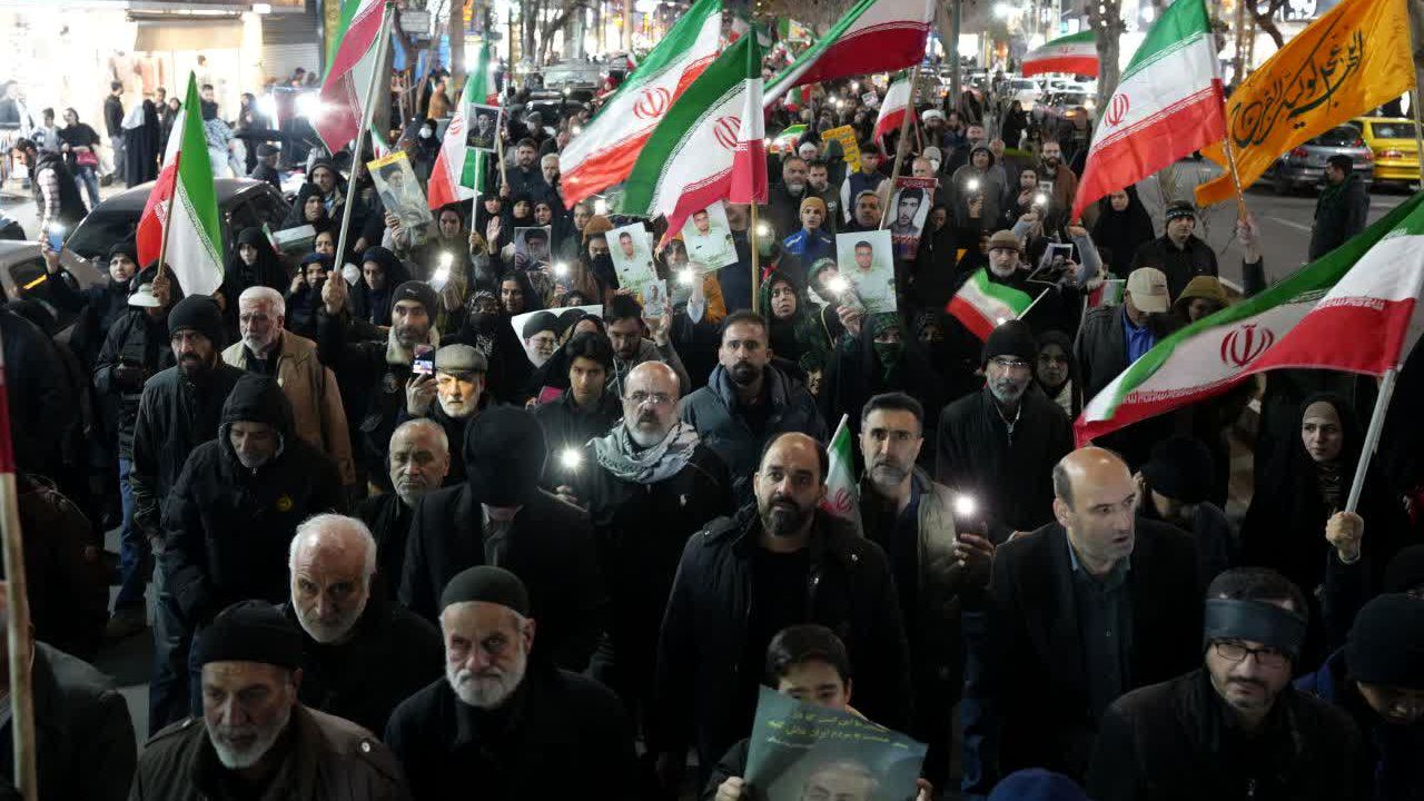 نوزدهمین تجمع مردم فردیس در مراسم شهادت قائد امت و بیعت با سومین رهبر انقلاب اسلامی 