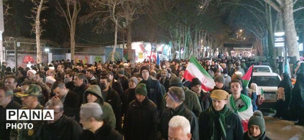 تجمع و راهپیمایی مردم ولایتمدار بجنورد در میدان شهید