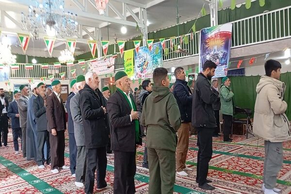 اقامه نماز عبادی،سیاسی جمعه همزمان با ایام دهه فجر در شهر بار نیشابور