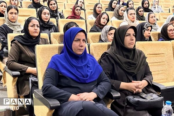 سومین همایش توانمندسازی در راستای پیشگیری از آسیب های اجتماعی