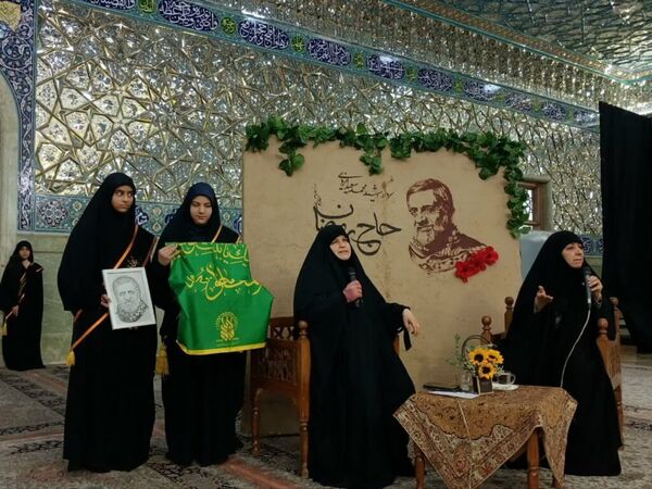 محفل هفتگی هیات «معصومانه» با حضور دختران دبیرستانی در قم