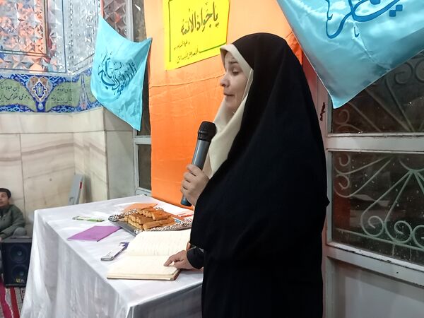 اجرای برنامه هایی زیبا و شاد برای کودکان در شهرستان کاشمر 