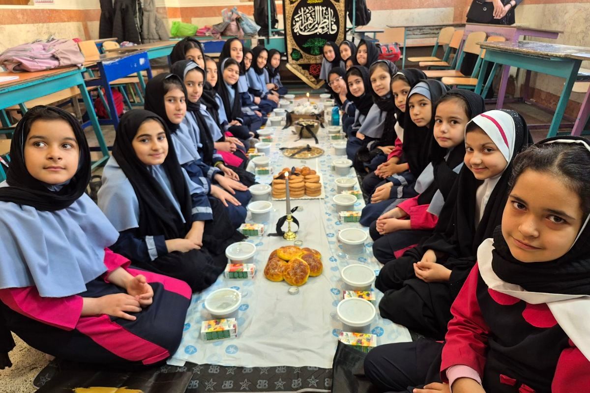 پیوند دل‌های دانش‌آموزان شهرقدس در سوگ حضرت زهرا(س)