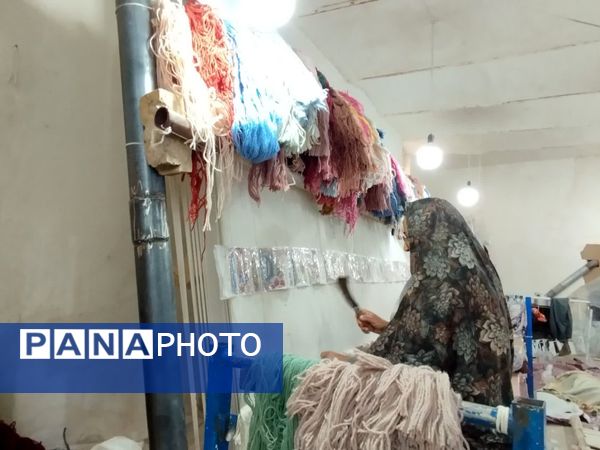 هنر قالی بافی ،پیشه‌ سنتی‌ بانوان‌ مهدی آباد خلیل آباد 