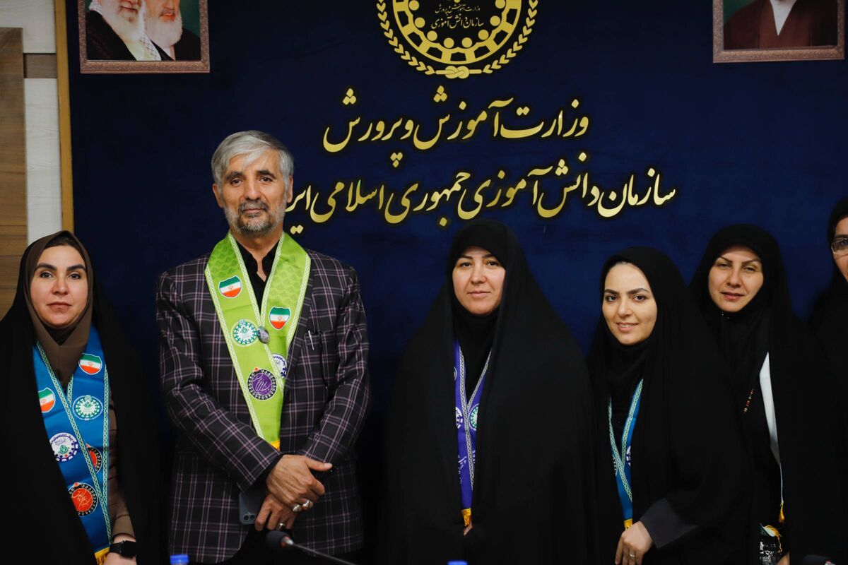 مربیان تسهیلگر پای کار تربیت اجتماعی دانش‌آموزان