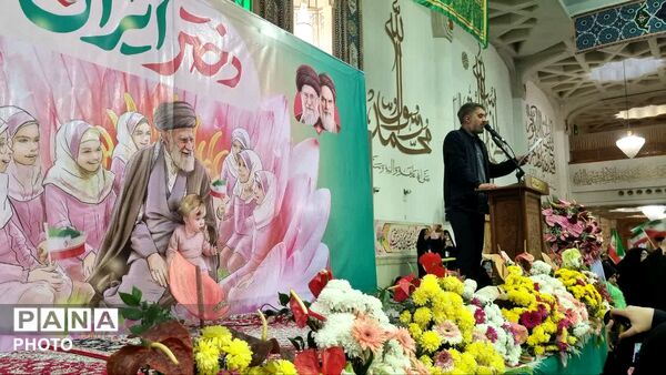 همایش دختران ایران در حرم بانوی کرامت