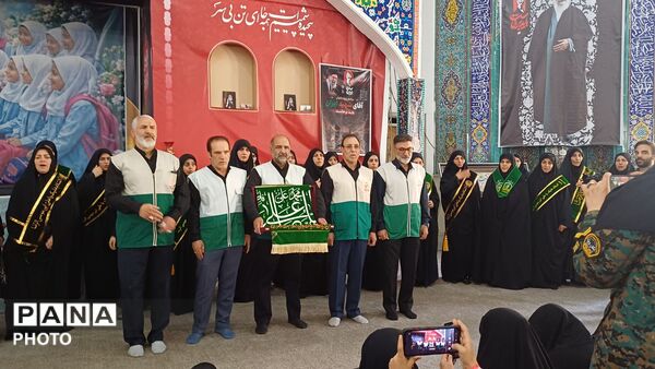 همایش دانش‌آموزان و بانوان خرم آبادی در سوگ رهبر شهید 