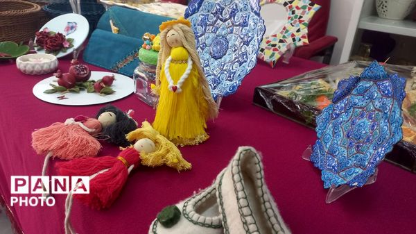 افتتاحیه کافه دخترانه «بابونه» در شهرکرد