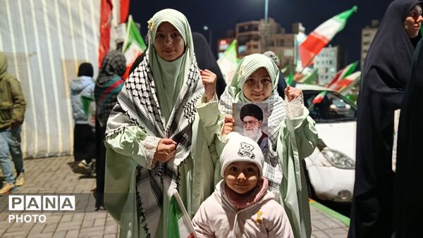از کودک تا پیر، حضور هر ایرانی در دفاع از آرمان‌ها
