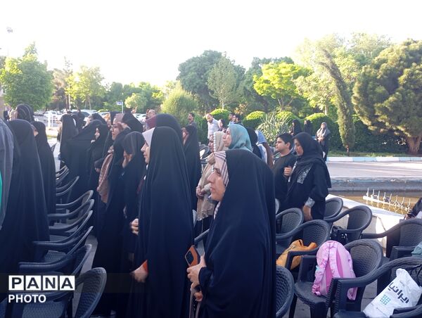 گردهمایی اهالی فرهنگ و هنر در فرهنگسرای سیمرغ نیشابور 