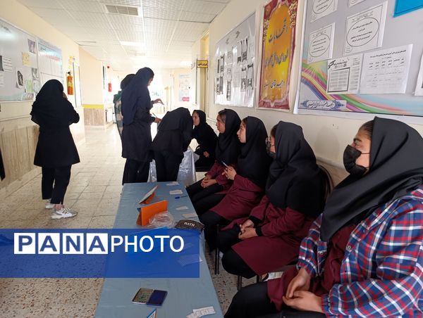 انتخابات شورای دانش‌آموزی در دبیرستان نسیبه شهرستان سملقان