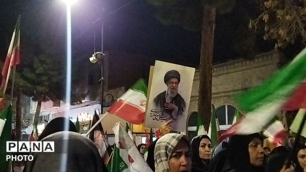 از پیر تا کودک برای حفظ وطن آمدند-۲